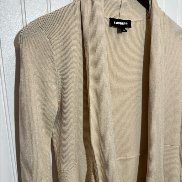 Cardigan - Picture 3 of 4